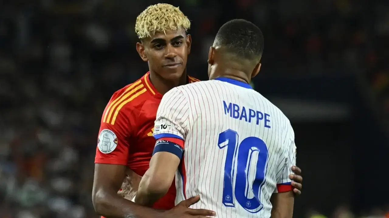 متى تنطلق مباراة فرنسا وإسبانيا في كأس العالم وماذا عن القنوات؟